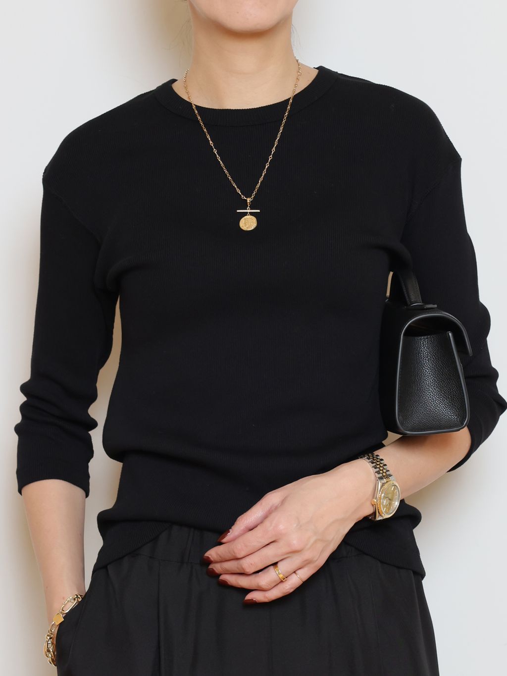 SAVETTE/サヴェット】SLIM SYMMETRY POCHETTEのコーディネートスナップ