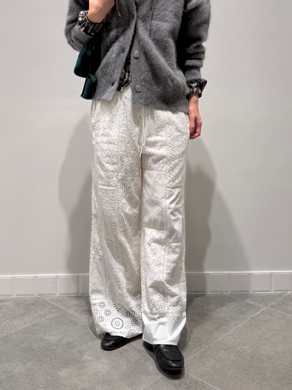 IENA LA BOUCLE フォックス カシミヤ Vカーディガンのコーディネート
