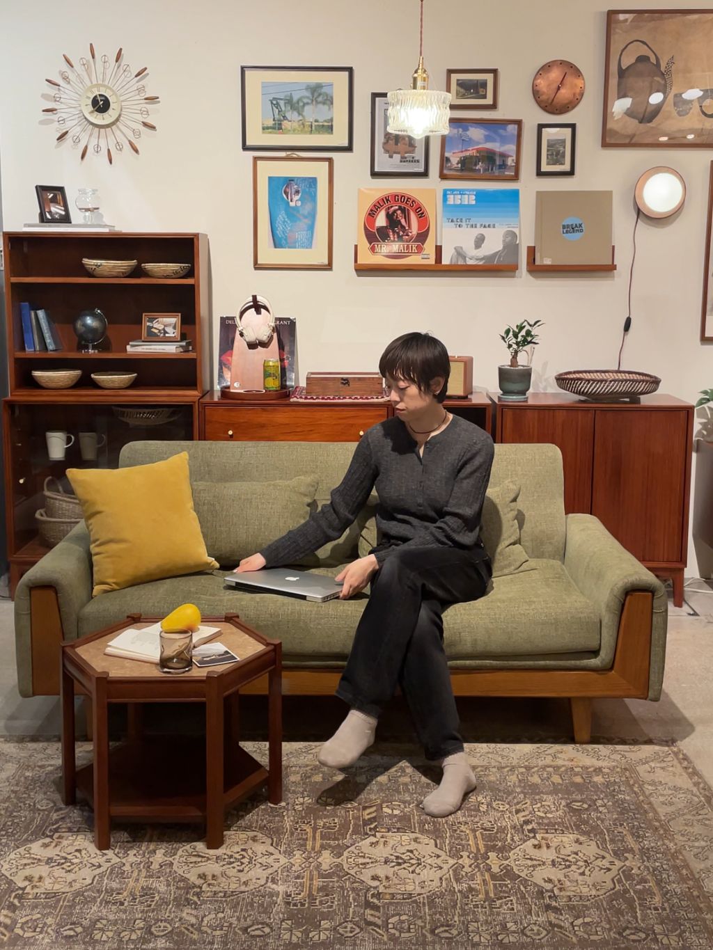 JOURNAL STANDARD FURNITURE