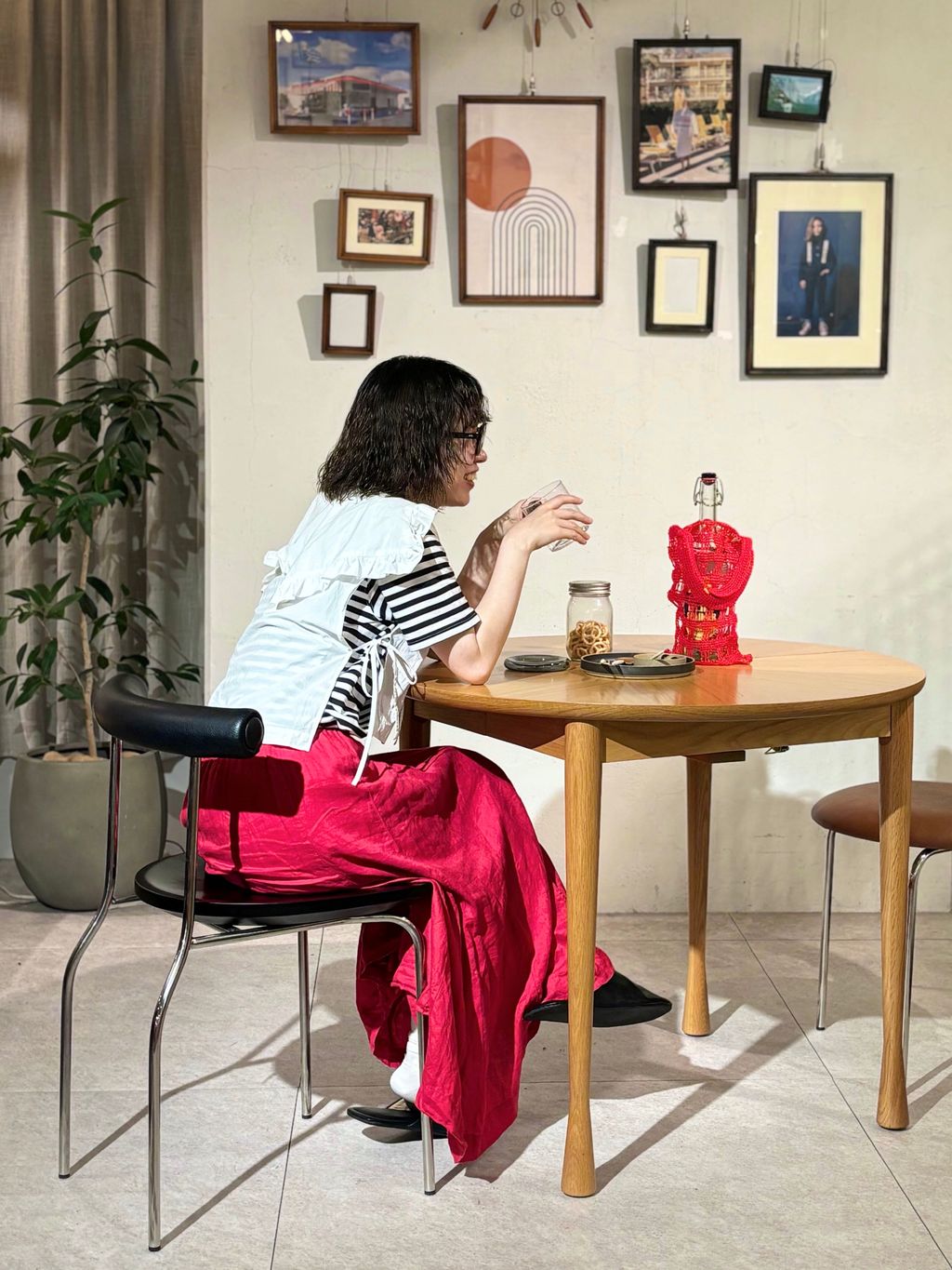 JOURNAL STANDARD FURNITURE
