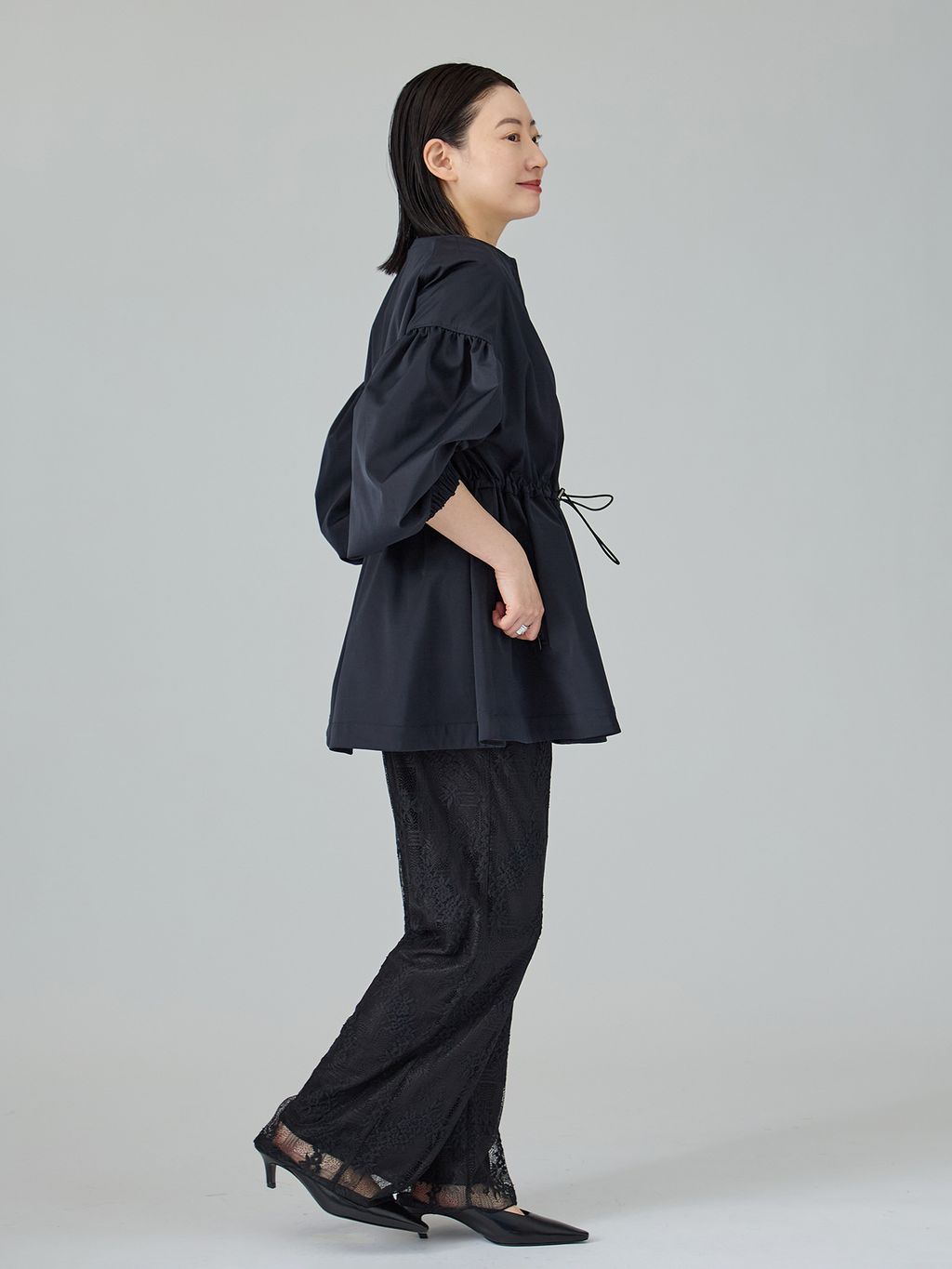 追加2予約》ノーカラーギャザーZIPブルゾンのコーディネートスナップ