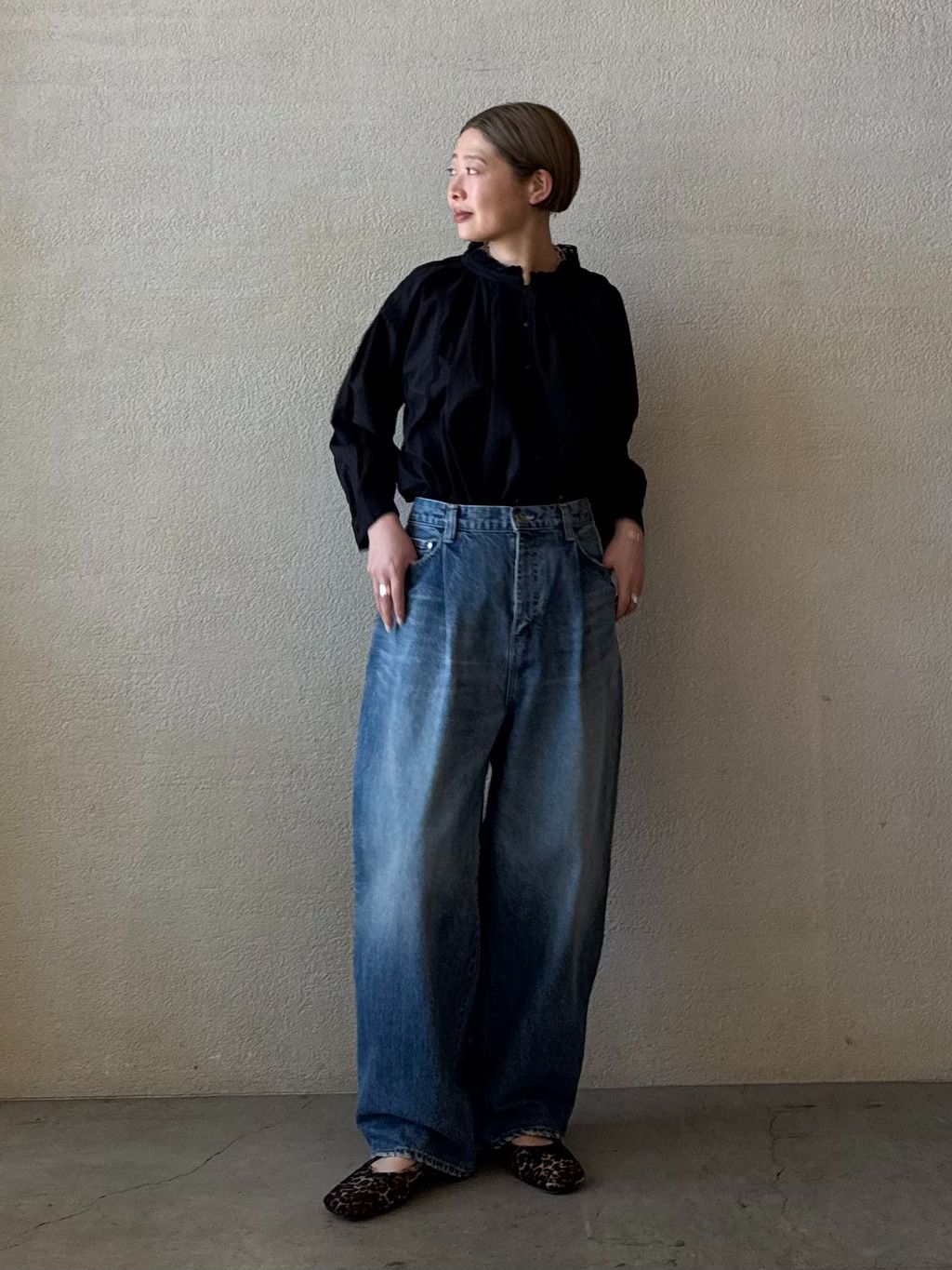 ジャーナルスタンダードラックス 13ozデニム　タックラウンドパンツ 追加2》13OZデニム タックラウンドパンツ（デニムパンツ・ジーンズ