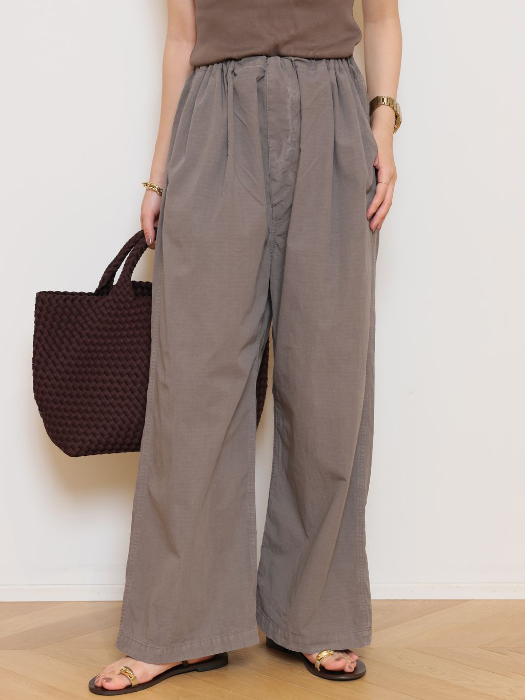 Dignity sleeveless プルオーバーのコーディネートスナップ（HASE