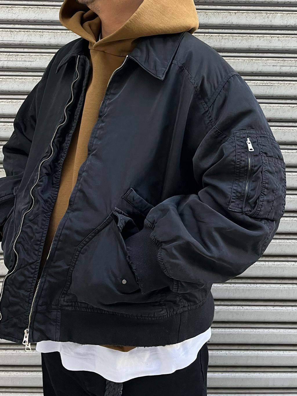 ANCELLM / アンセルム FADED BOMBER JACKETのコーディネートスナップ
