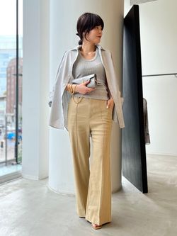 LISIERE LINEN STRETCH PANTSのコーディネートスナップ（STAFF.S）｜L