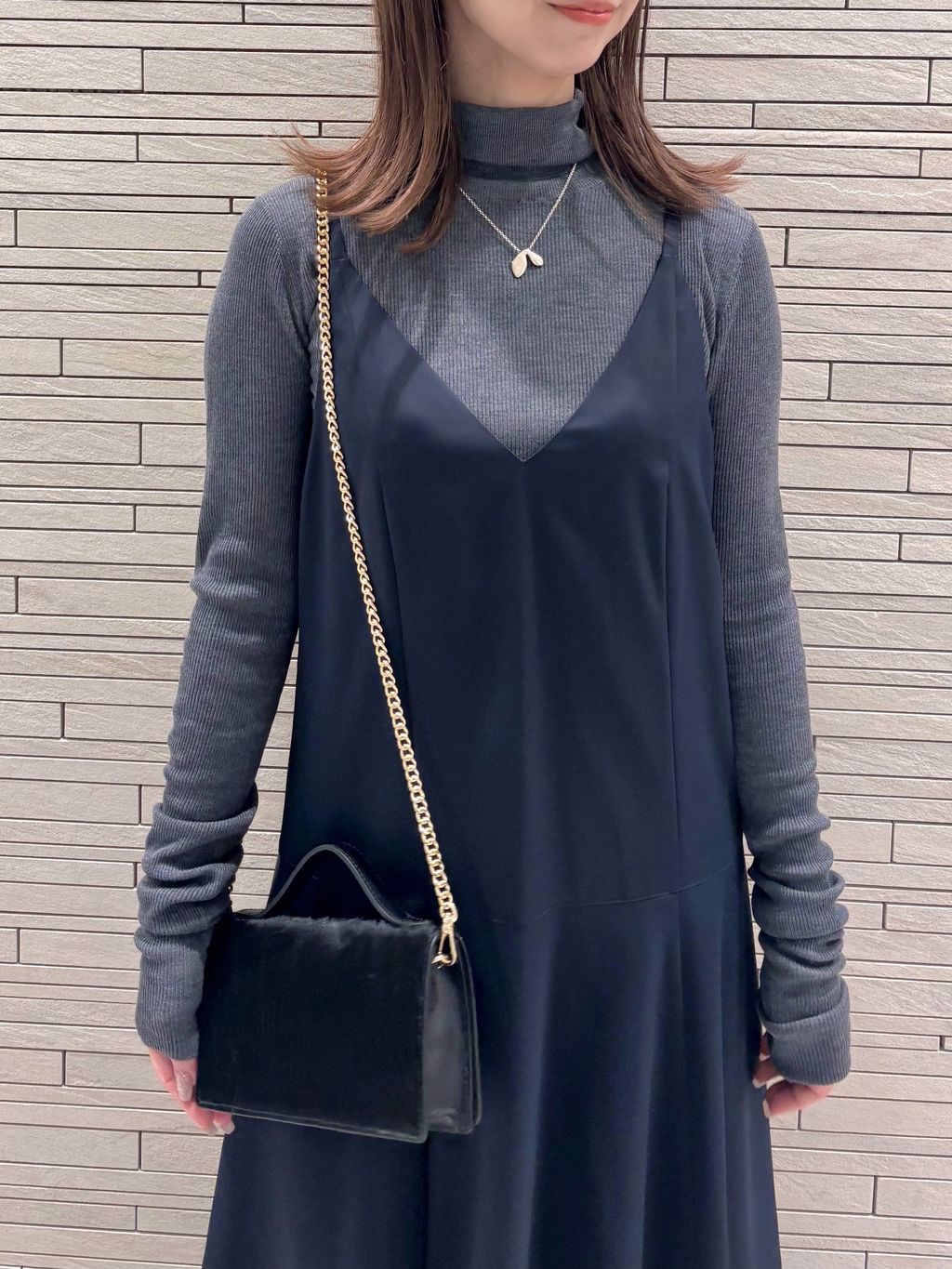 ロー切り替えフレアワンピースのコーディネートスナップ（naoko