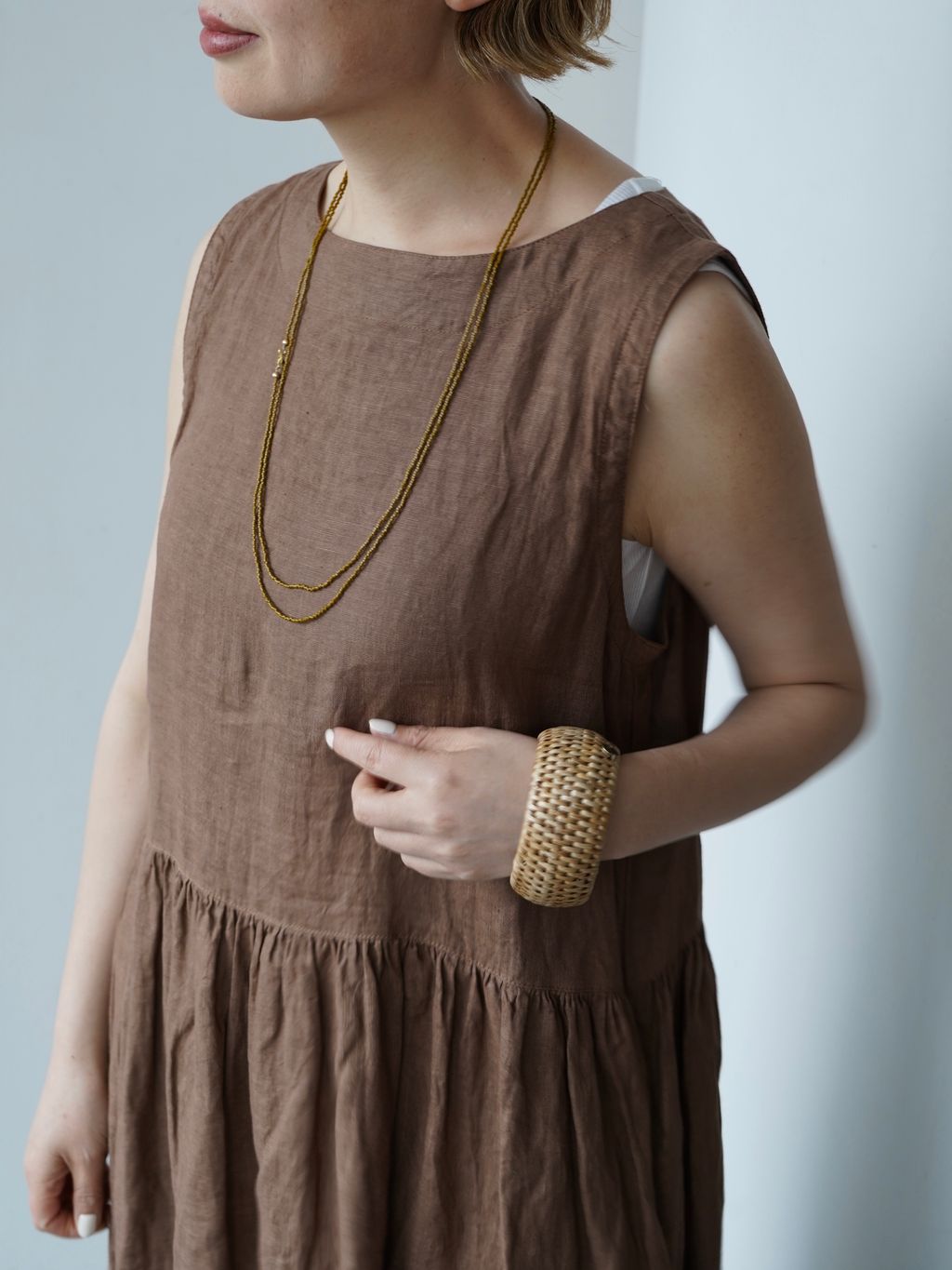 ARMEN】LINEN PLAIN BOAT NECK DRESSのコーディネートスナップ（Y.S