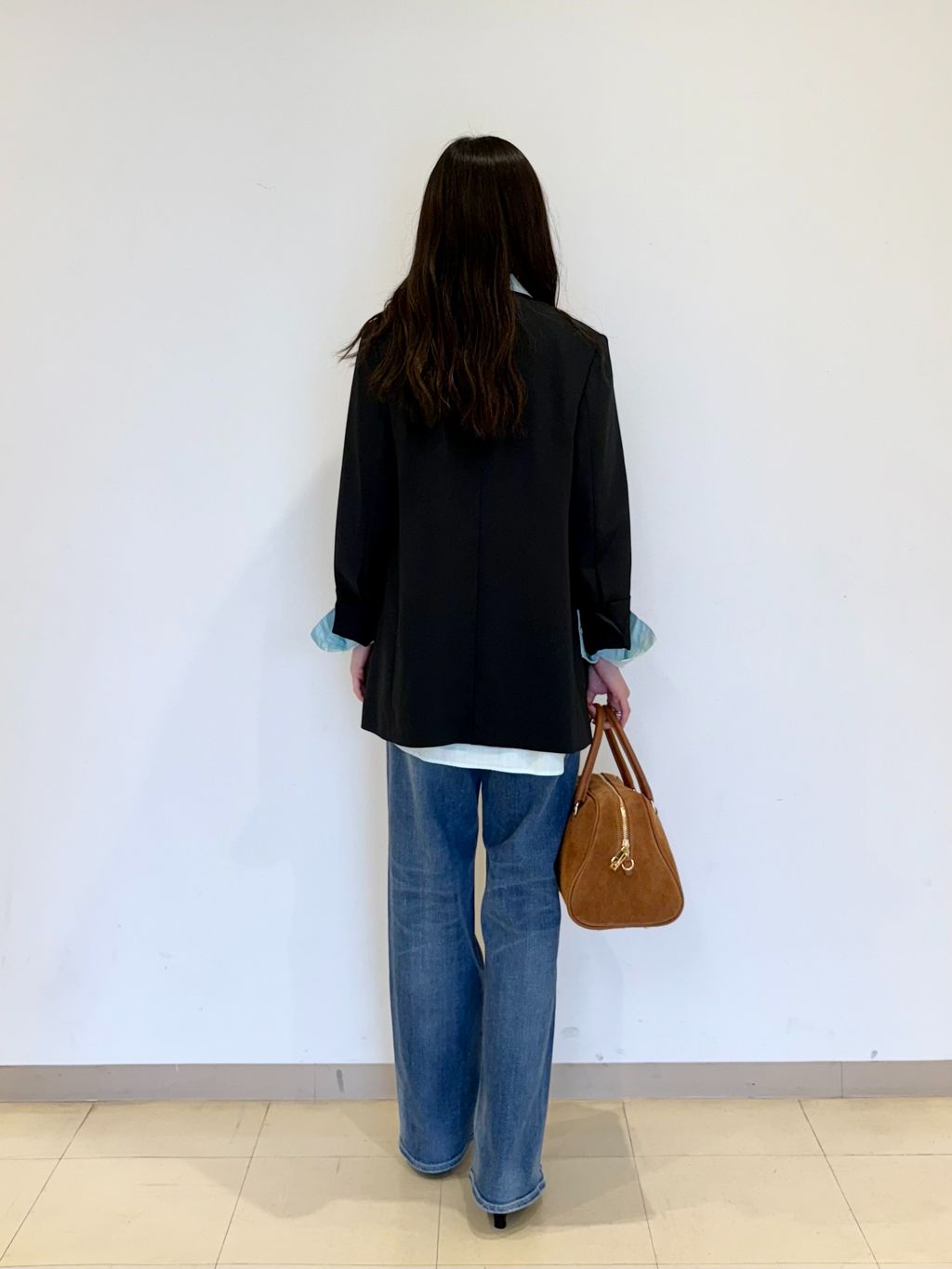 トロストレッチVカラージャケットのコーディネートスナップ（hono