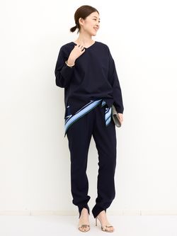 COL PIERROT/コル ピエロ】 Back Zip V-neck Blouseのコーディネート