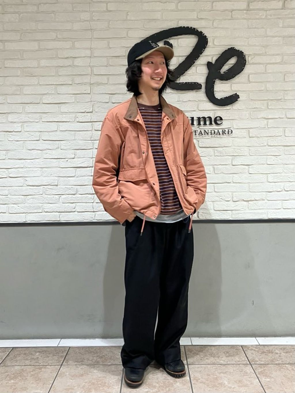 フェード マウンテン スタンドカラー ブルゾンのコーディネート