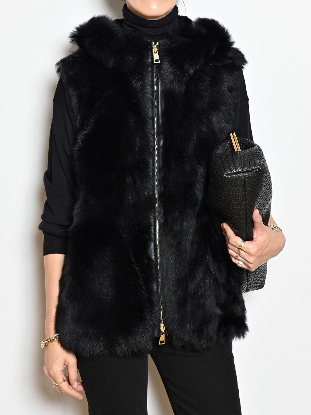 SUPREMA/シュプレマ】 TOSCANA ジレのコーディネートスナップ（MUSE