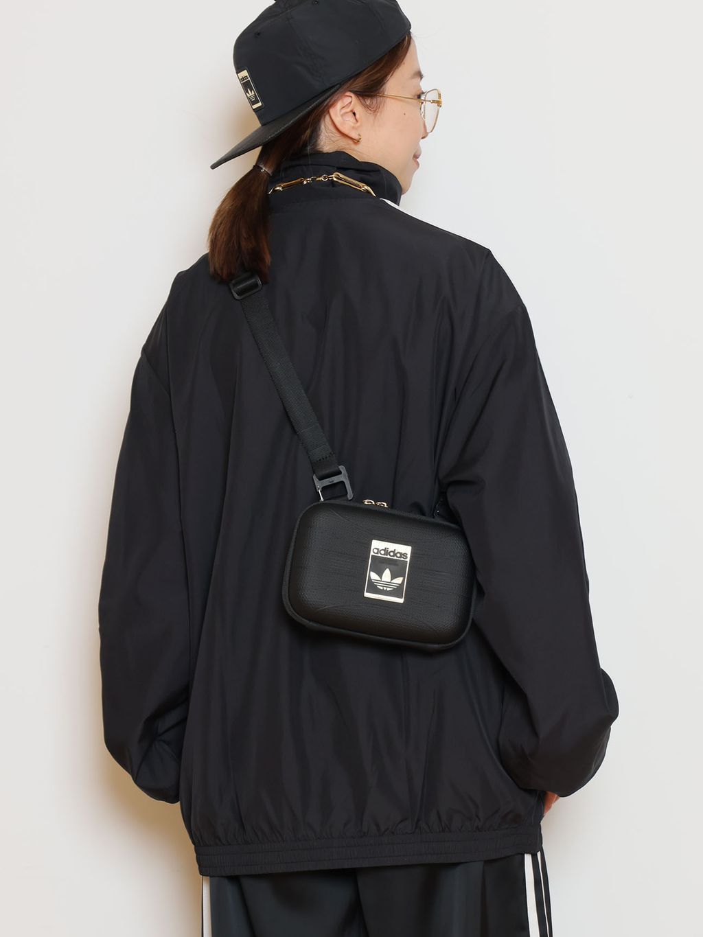 ADIDAS/アディダス】OVERSIZED TRACK TOP ジャケットのコーディネート