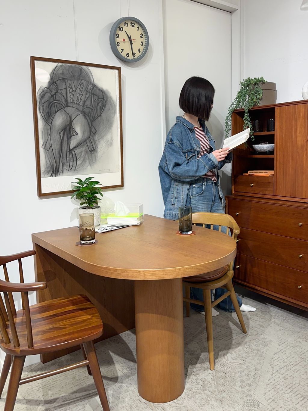 JOURNAL STANDARD FURNITURE