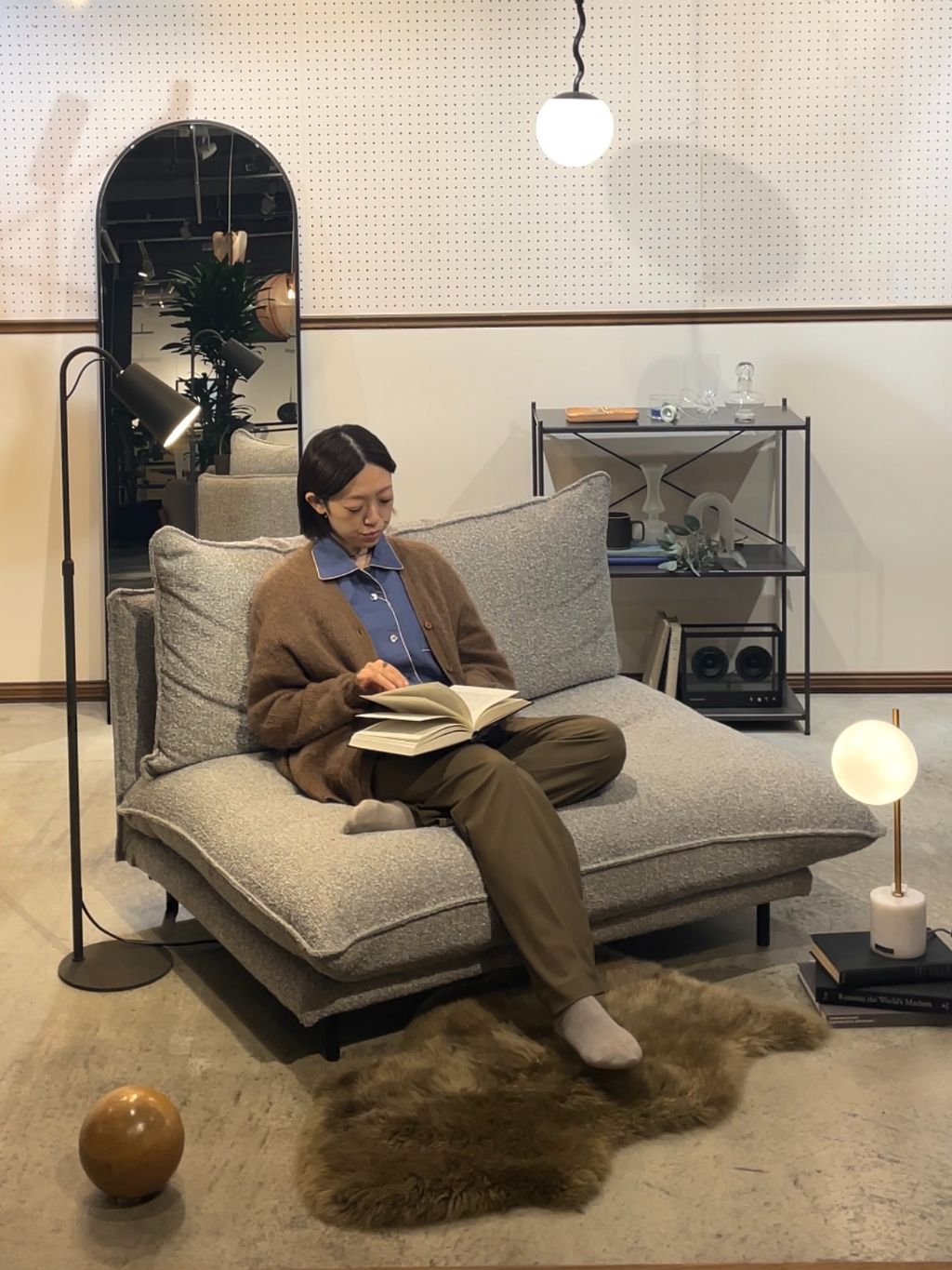 JOURNAL STANDARD FURNITURE