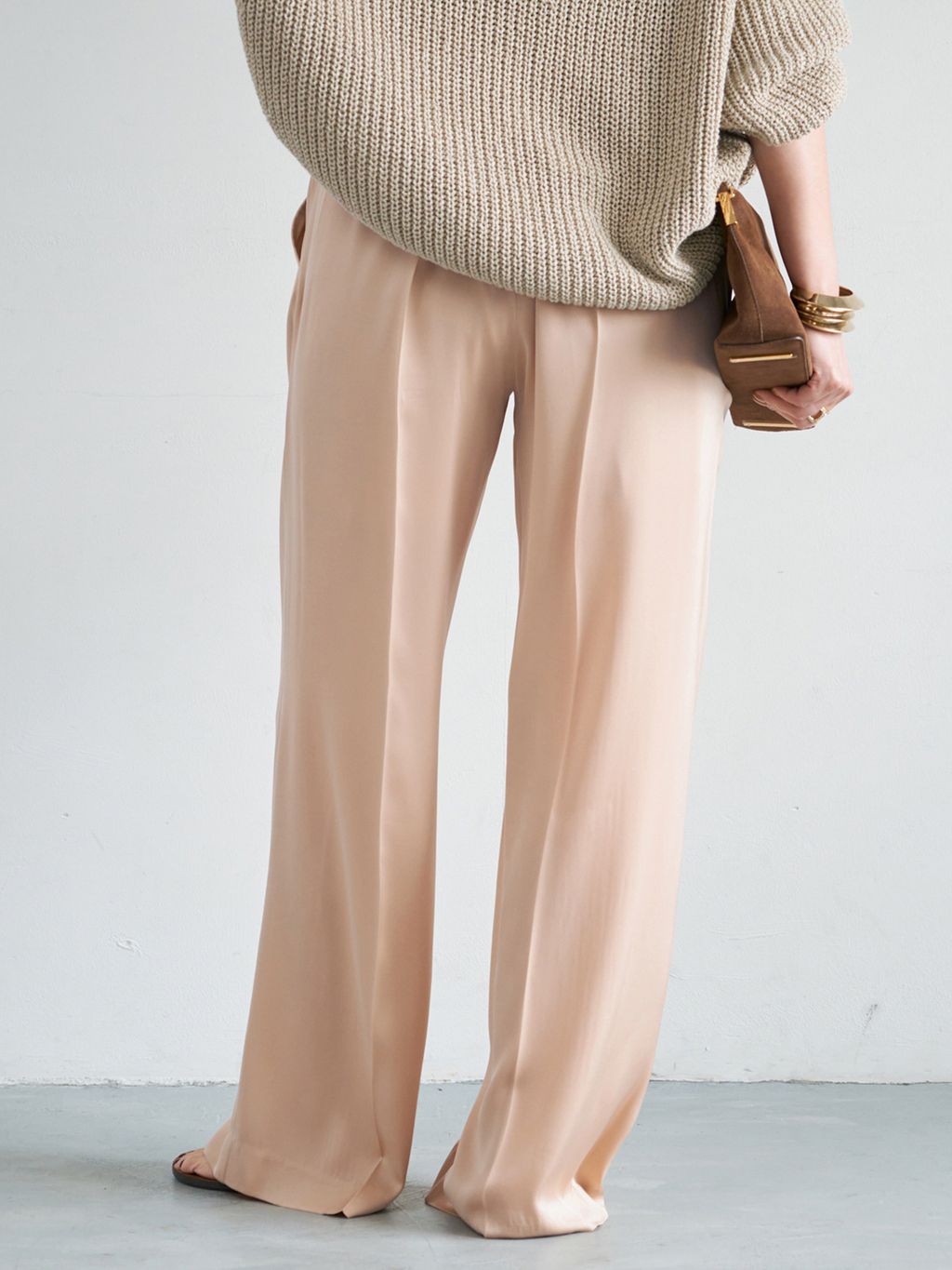 Lily Linen アゼ プルオーバーのコーディネートスナップ（MIZU
