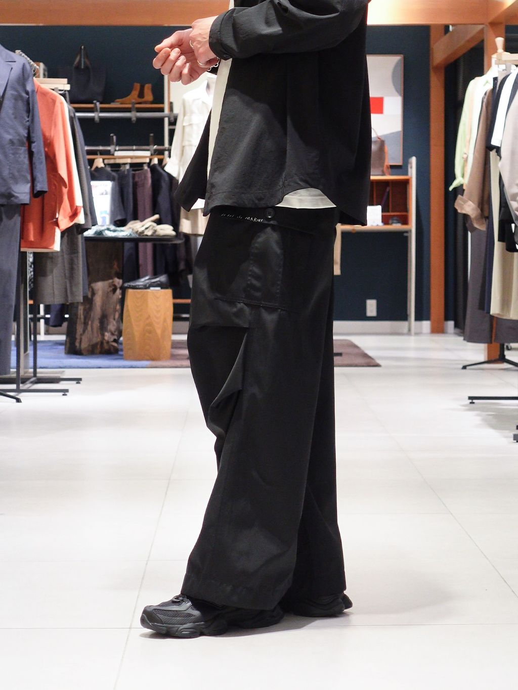MARNI(マルニ) Mending Nylon Taffeta Cargo Patnsのコーディネート