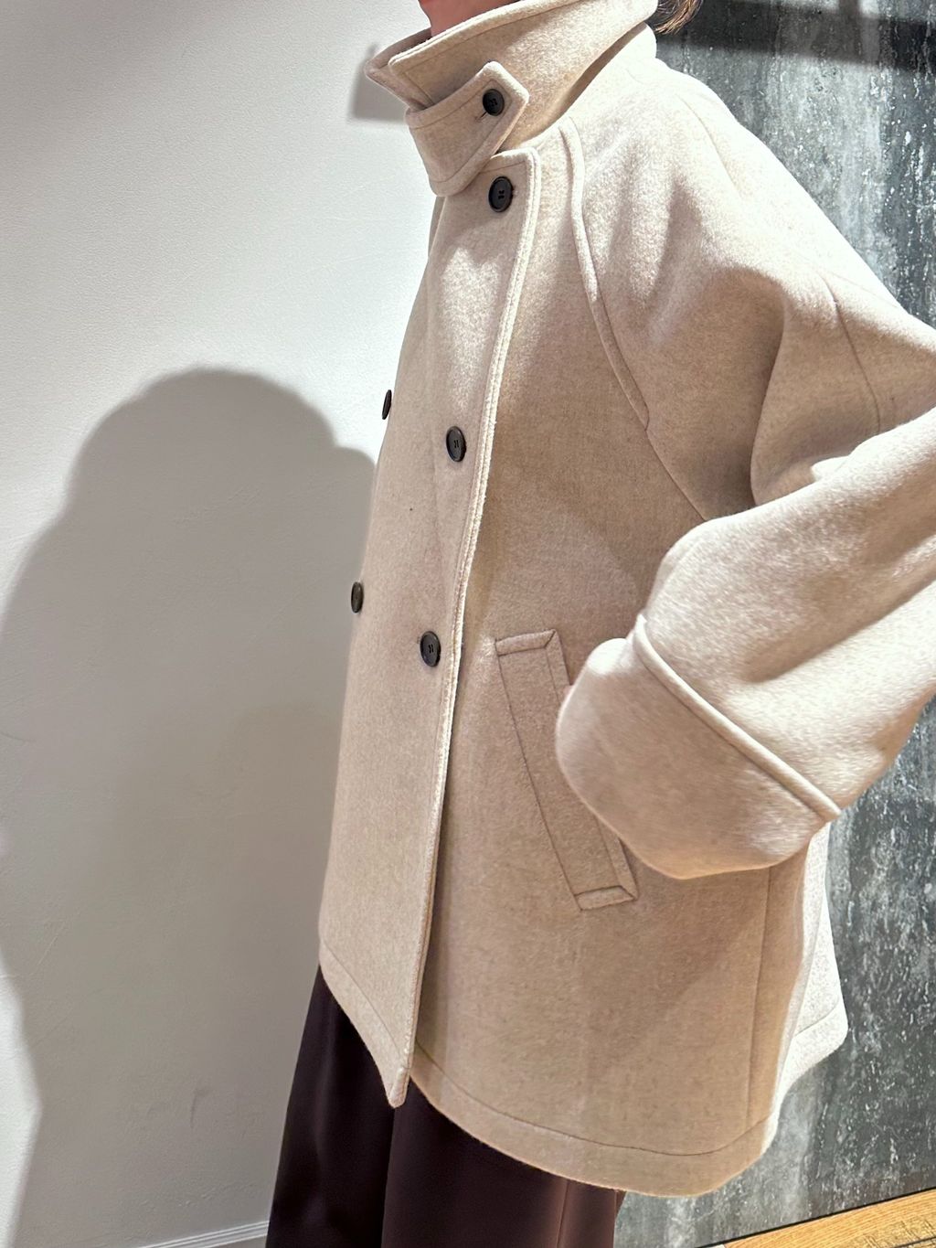 ダブルブレストハーフコートのコーディネートスナップ（Haru）｜IENA