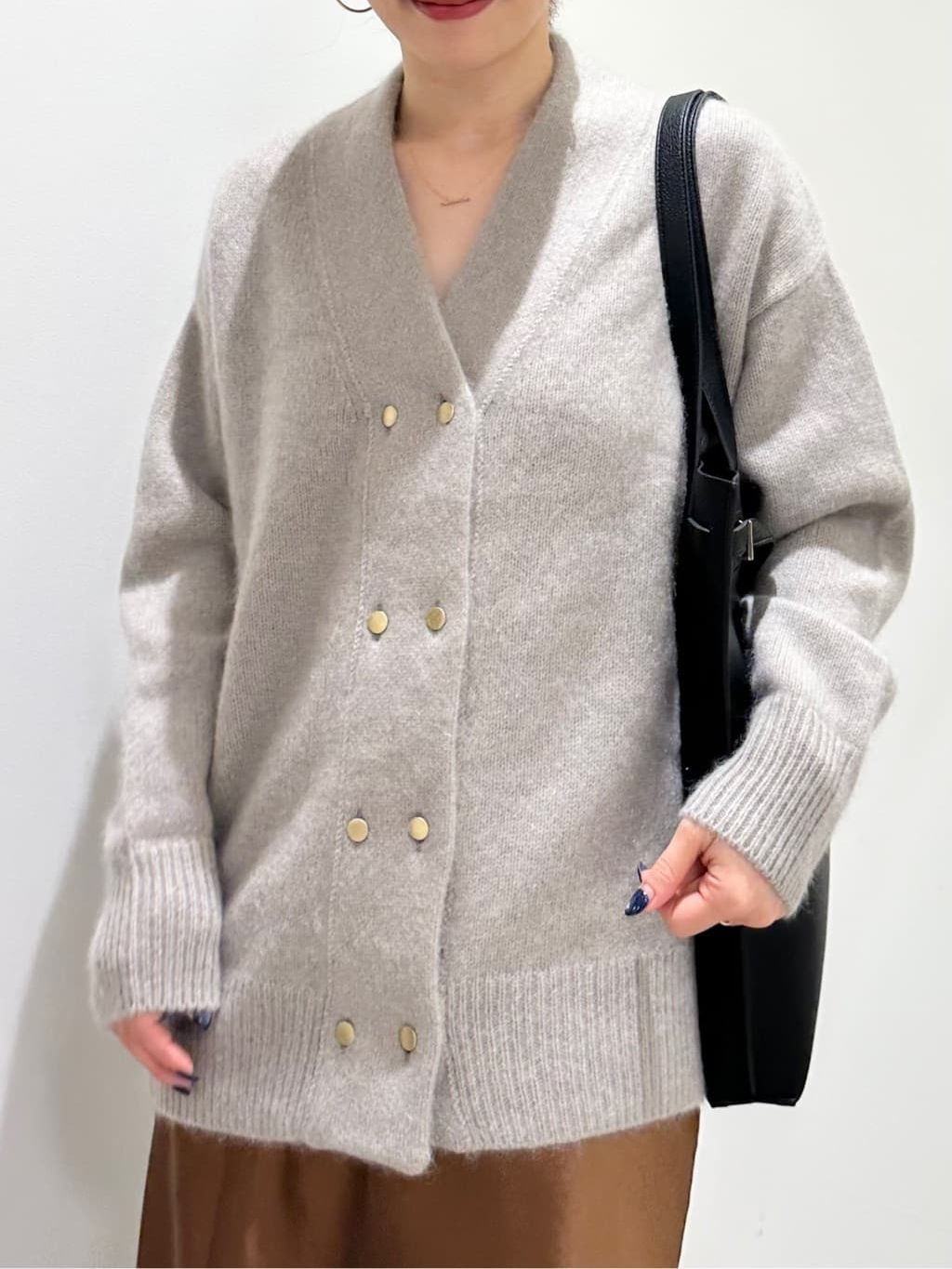 YAK/ヤク ダブルボタンニットカーディガンのコーディネートスナップ