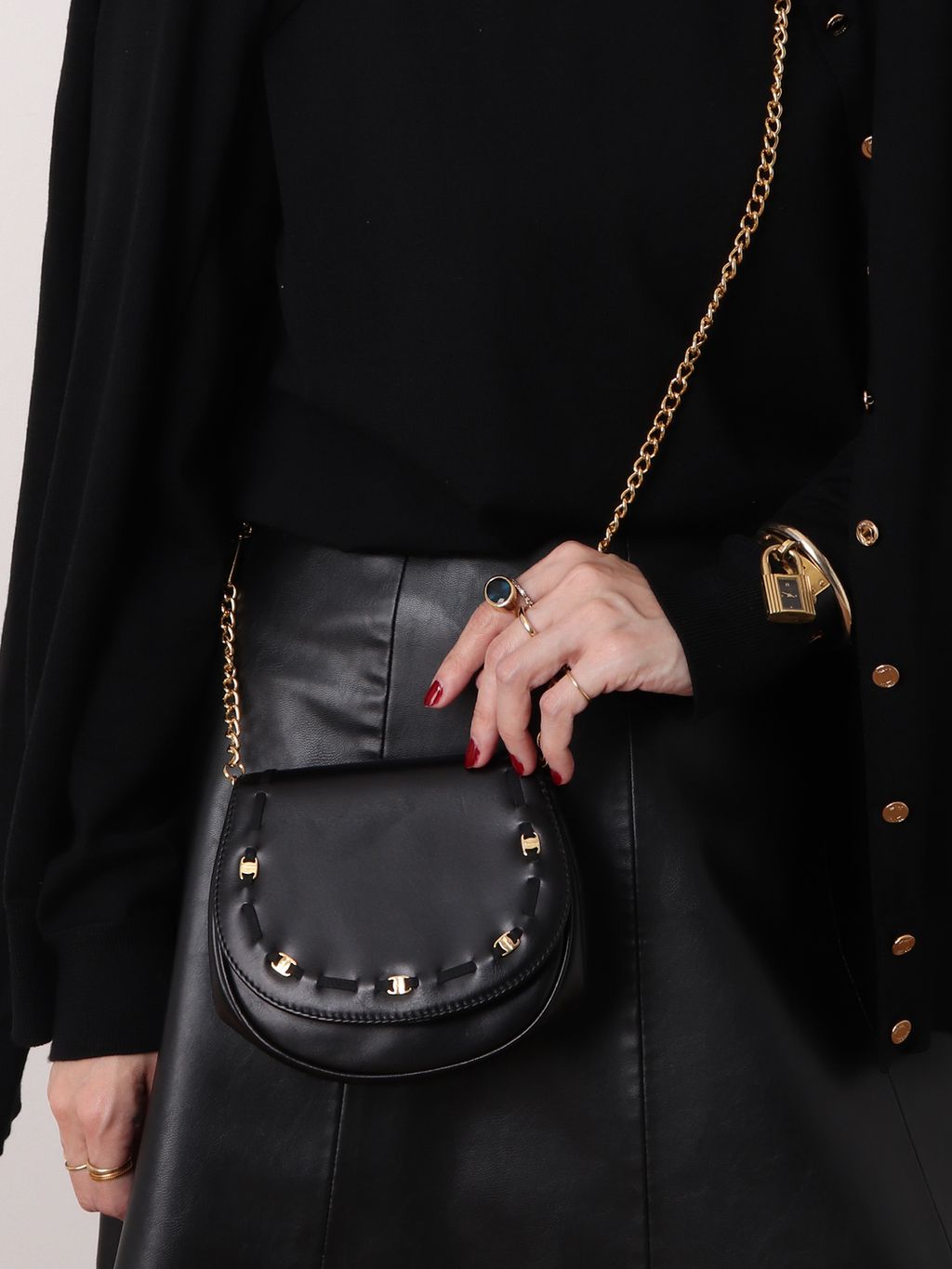 VINTAGE FERRAGAMO/フェラガモ】 Vara チェーンショルダー ミニバッグ