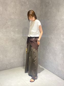 やまもと様 C7826 IENATシャツ×relumeリネンパンツコーデ コットンリネンタックワイドパンツのコーディネートスナップ（chisato