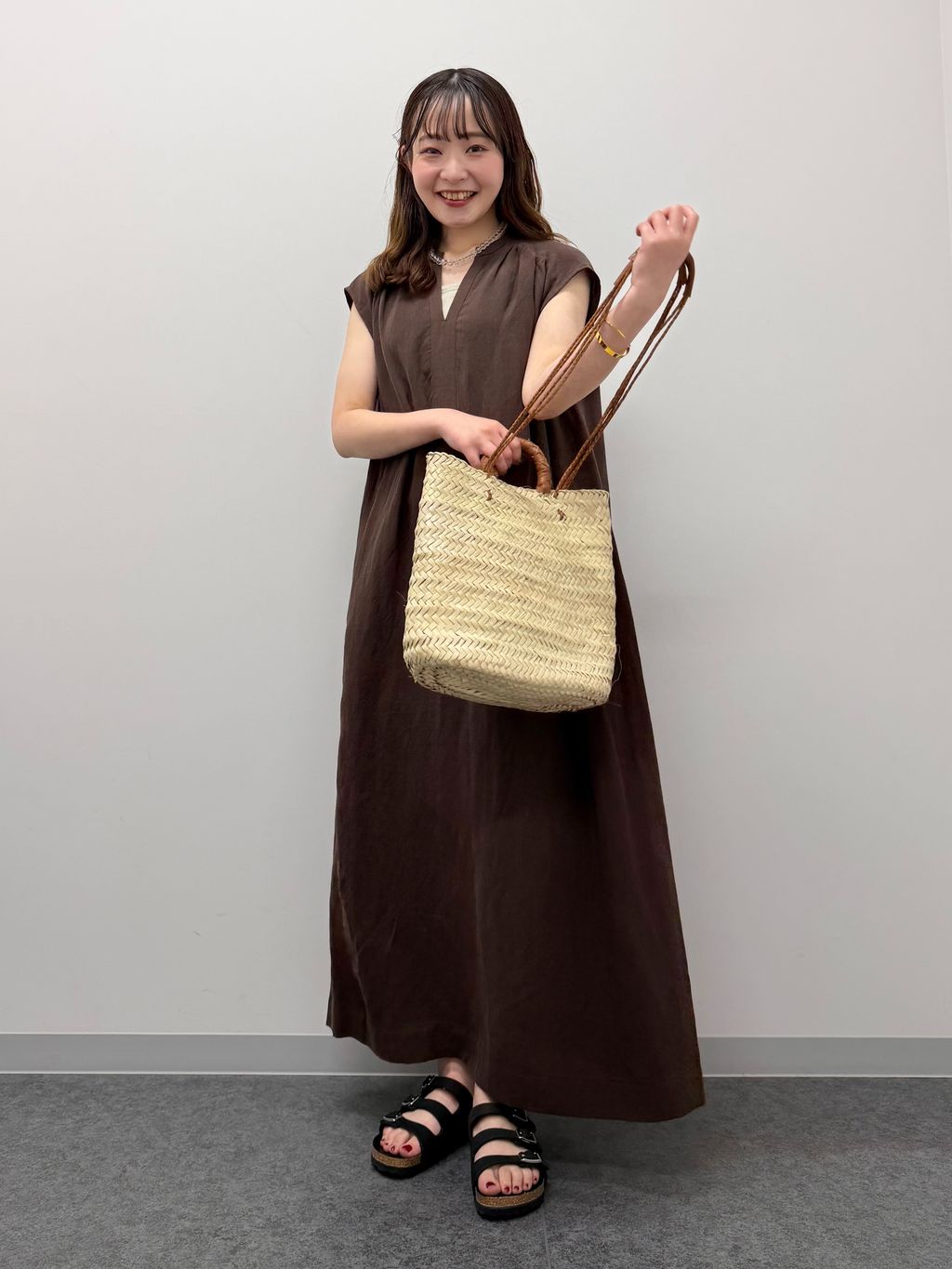 リネン混キーネックコクーンワンピースのコーディネートスナップ（Yuka