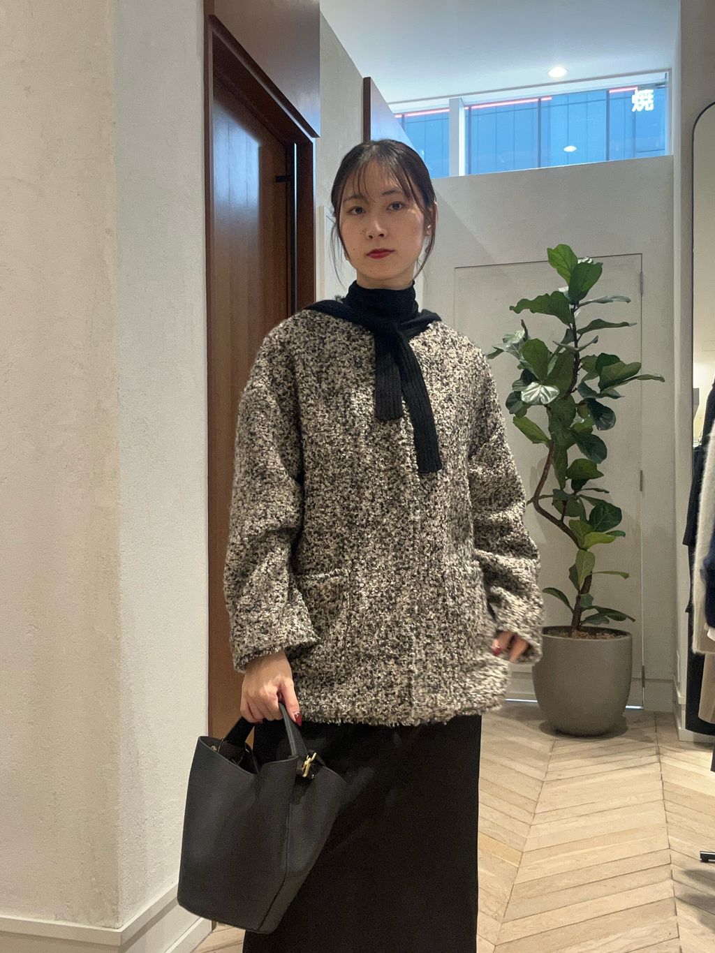 ループヤーンノーカラージャケットコートのコーディネートスナップ