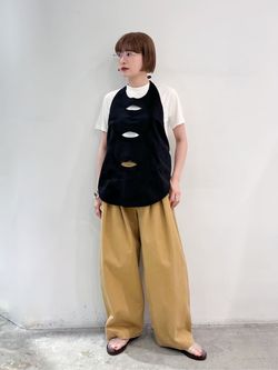 BASERANGE CHAIN APRON TOP TOCHA-WS-SU25：ブラウスのコーディネート