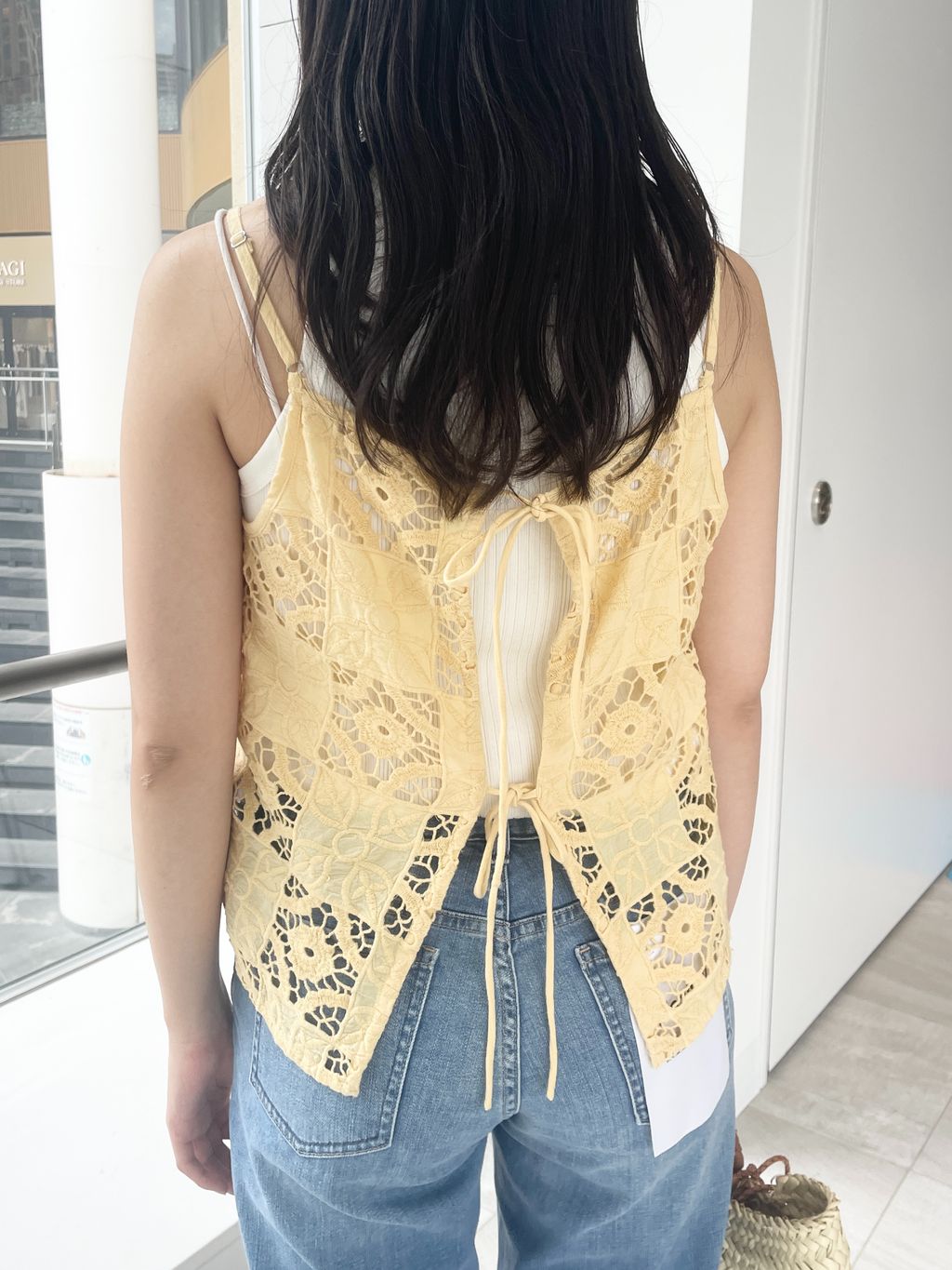 Indiaスクエア刺繍キャミのコーディネートスナップ（Yuki）｜SLOBE