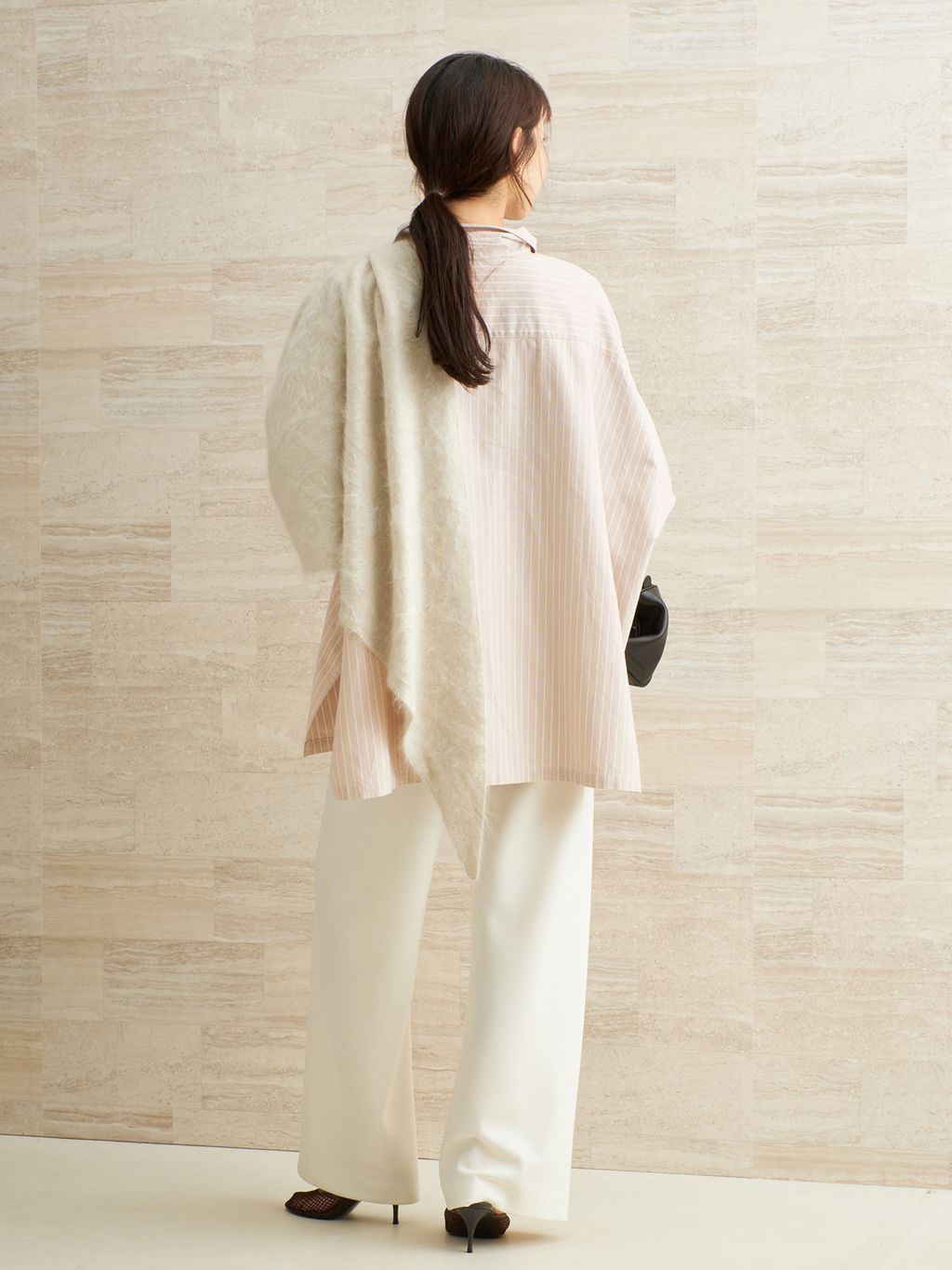 追加》Light OX Poncho シャツ 5のコーディネートスナップ（Nene