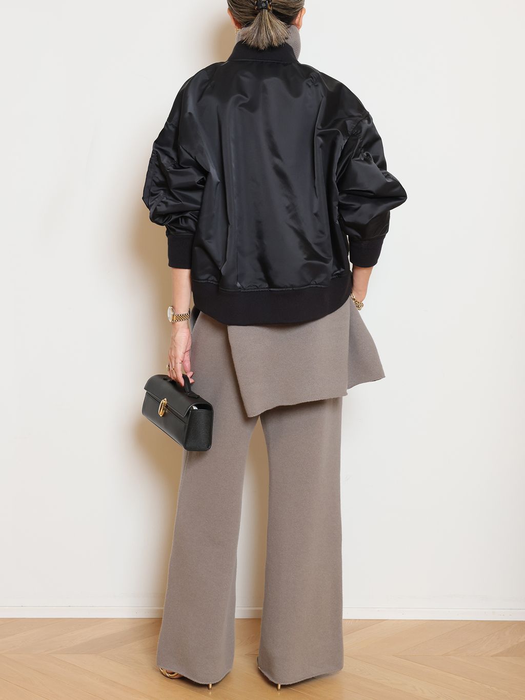 ミドルゲージタートルニットのコーディネートスナップ（MUSE）｜MUSE