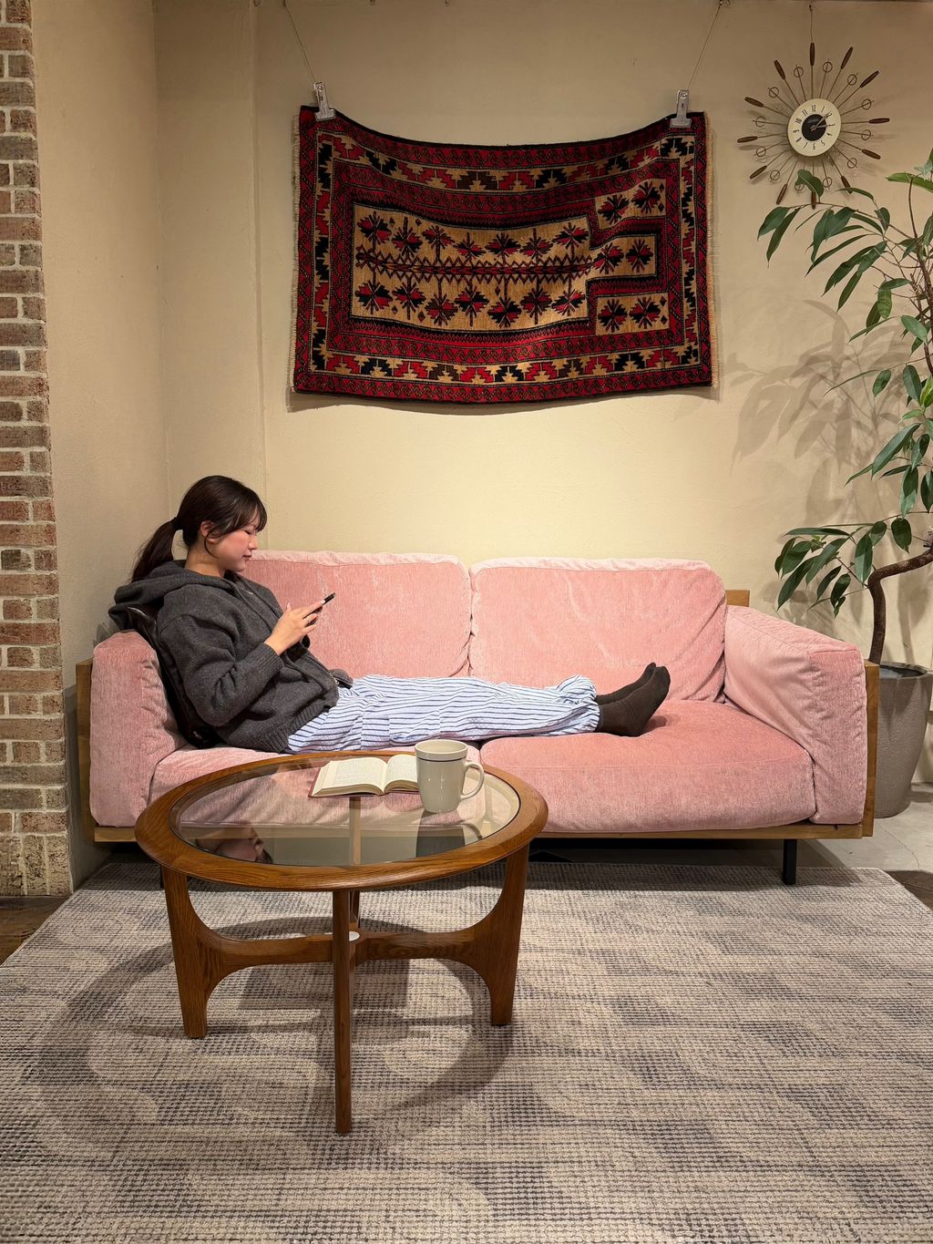 JOURNAL STANDARD FURNITURE