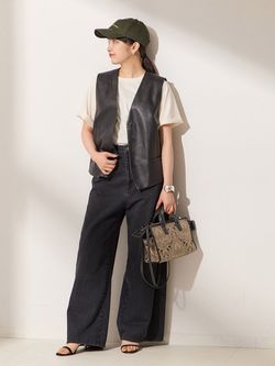 金子綾さん着用】シンセティックレザーベスト（ベスト）｜JOURNAL