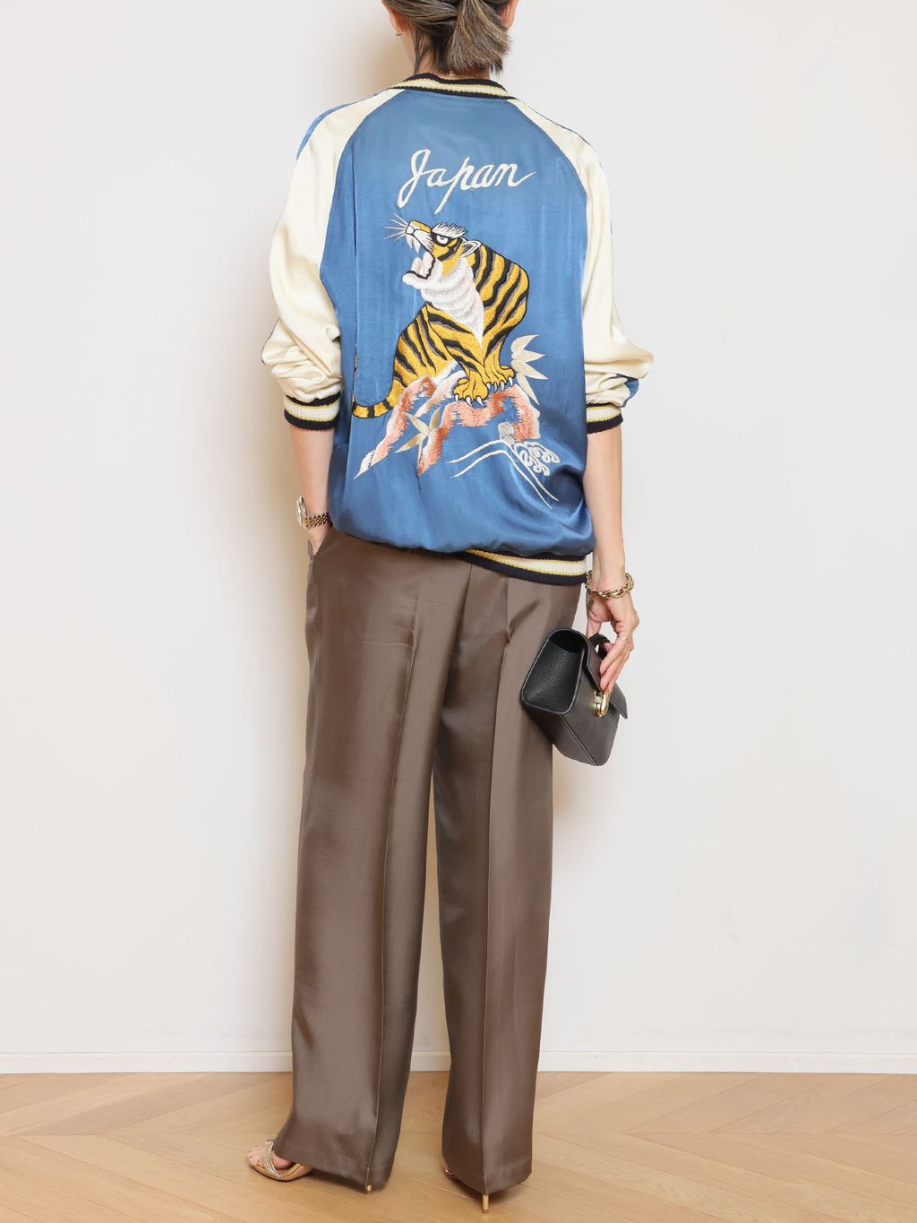 Silk Looker パンツのコーディネートスナップ（MUSE）｜MUSE de