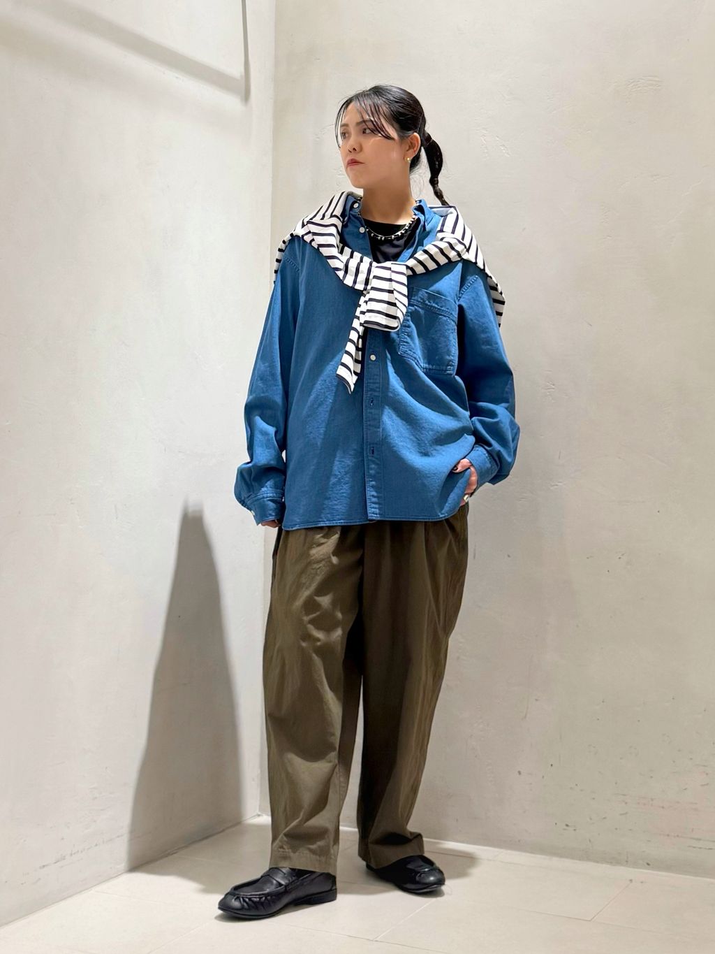 バフワッシャー イージーパンツのコーディネートスナップ（Y.K