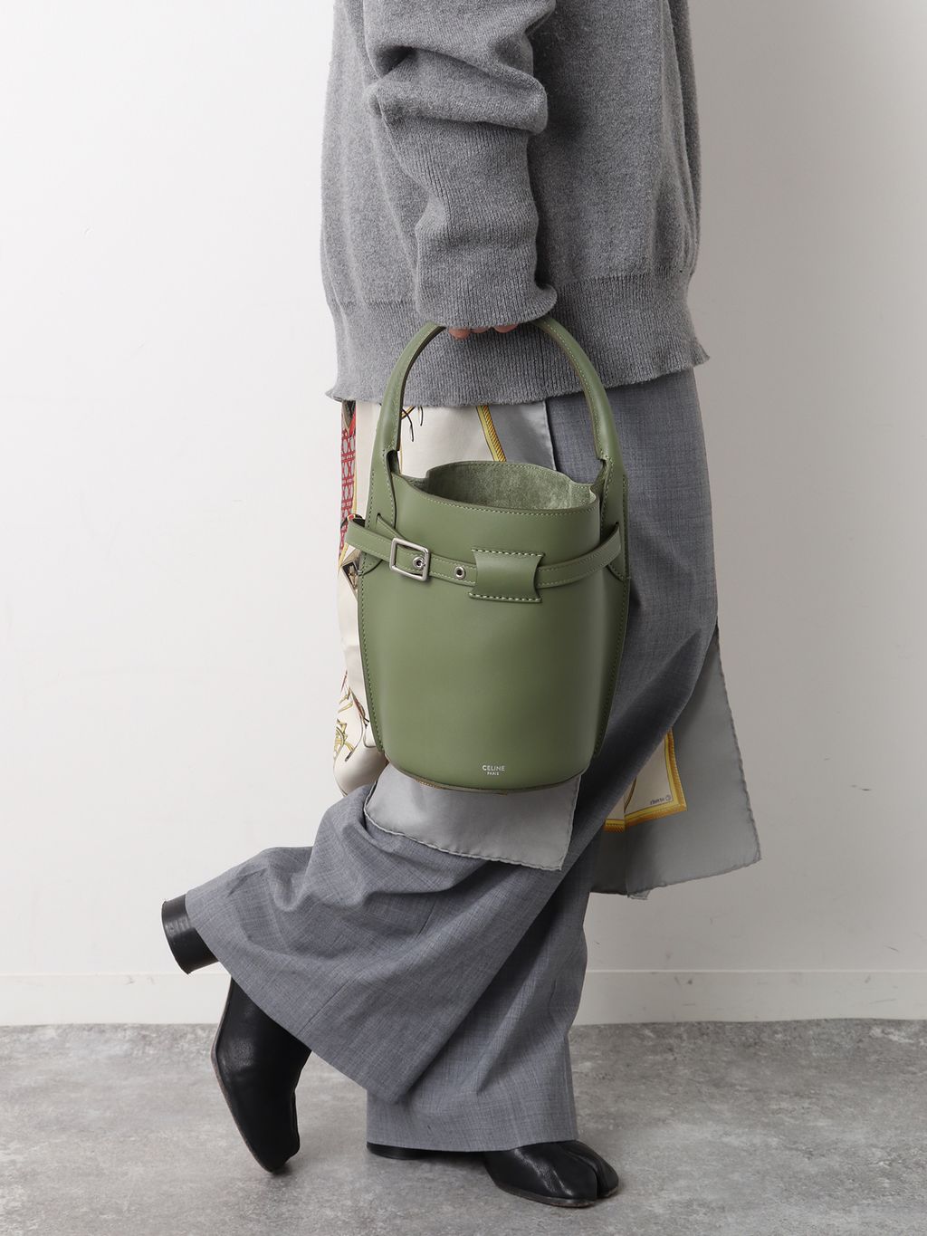 【CELINE】Big bag bucket nano 2way 保存袋付き CELINE/セリーヌ】Big bag bucket nano 2wayのコーディネートスナップ