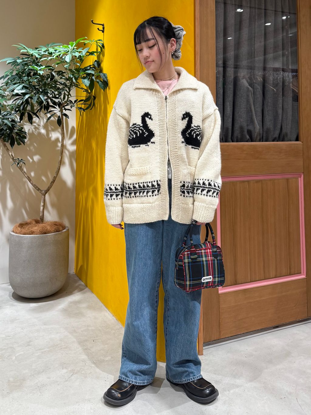 OUTDOOR PRODUCTS Usual Things