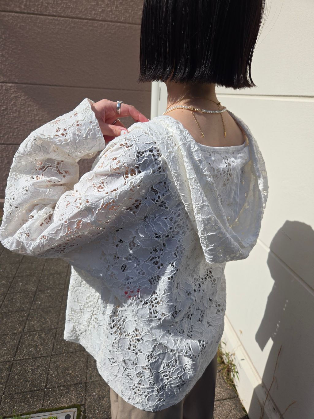 手洗い可 / レースフードシャツのコーディネートスナップ（しばかな
