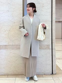MTRウールカシミヤミニマルVコートのコーディネートスナップ（shino