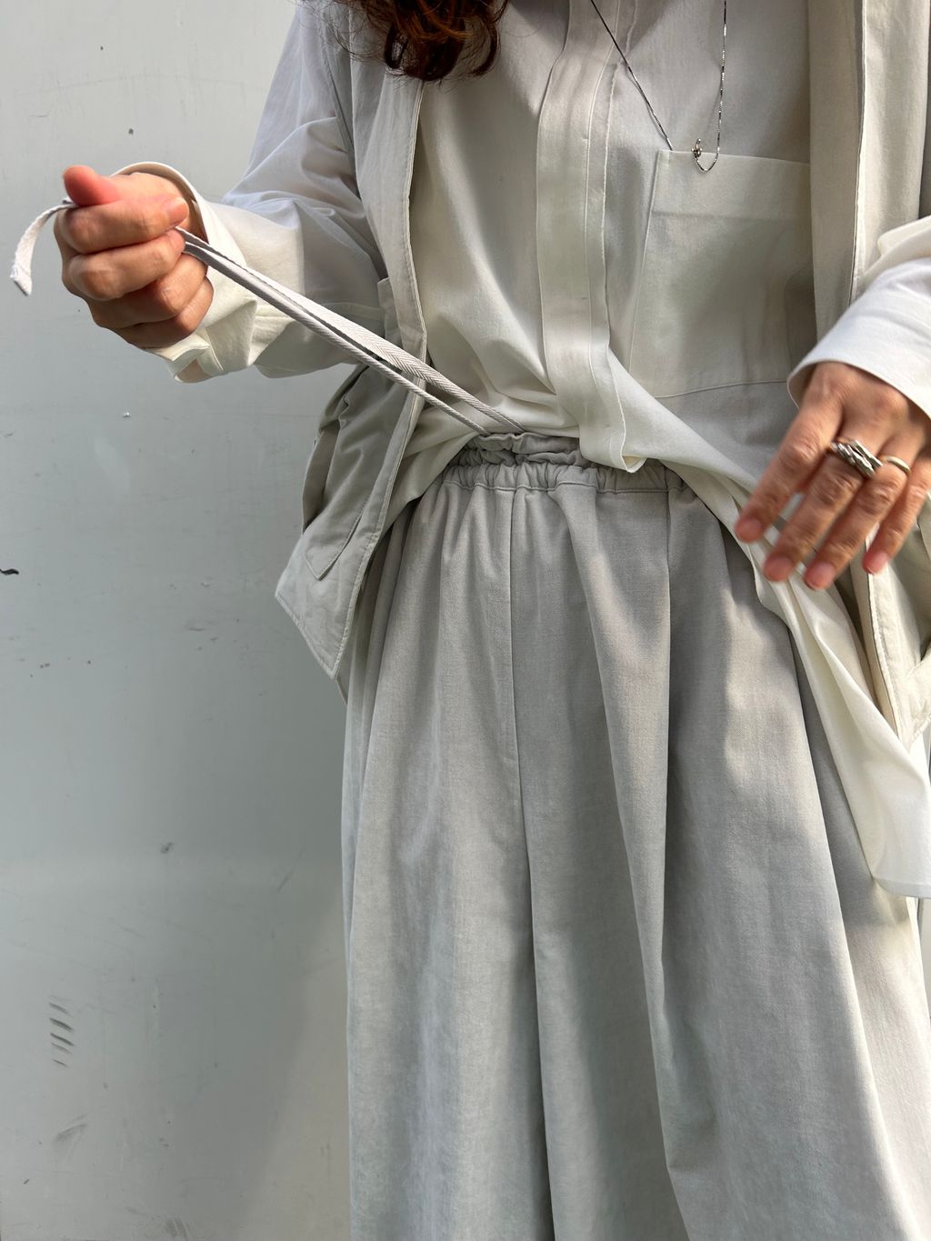 seya.】FRILLED SHIRT/DRY ORGANIC COTTONのコーディネートスナップ