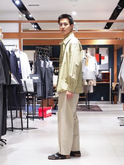 AURALEE (オーラリー) GARMENT-DYED FINX SHUTTLE WEATHER SHIRTの