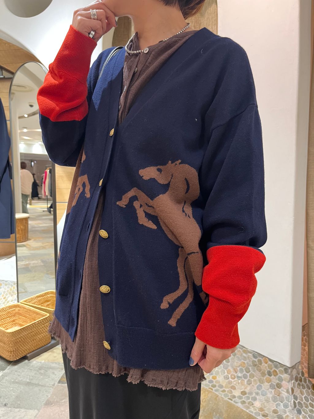 Horseインターシャ カーディガンのコーディネートスナップ（yoko