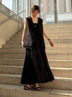 Higuchi*Sフェイクレザータンクブラウスのコーディネートスナップ 