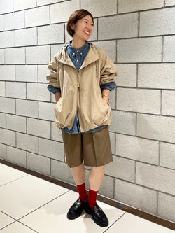 撥水ウェザーフーディーブルゾンのコーディネートスナップ（yuko