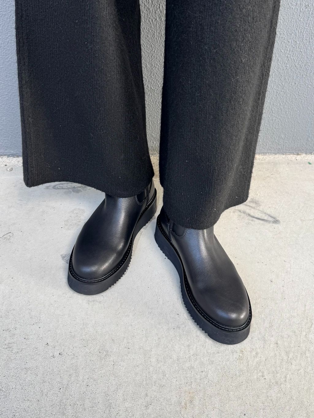 81BRANCA/ハチイチブランカ SLOBE別注 ケーブルハンドニットの
