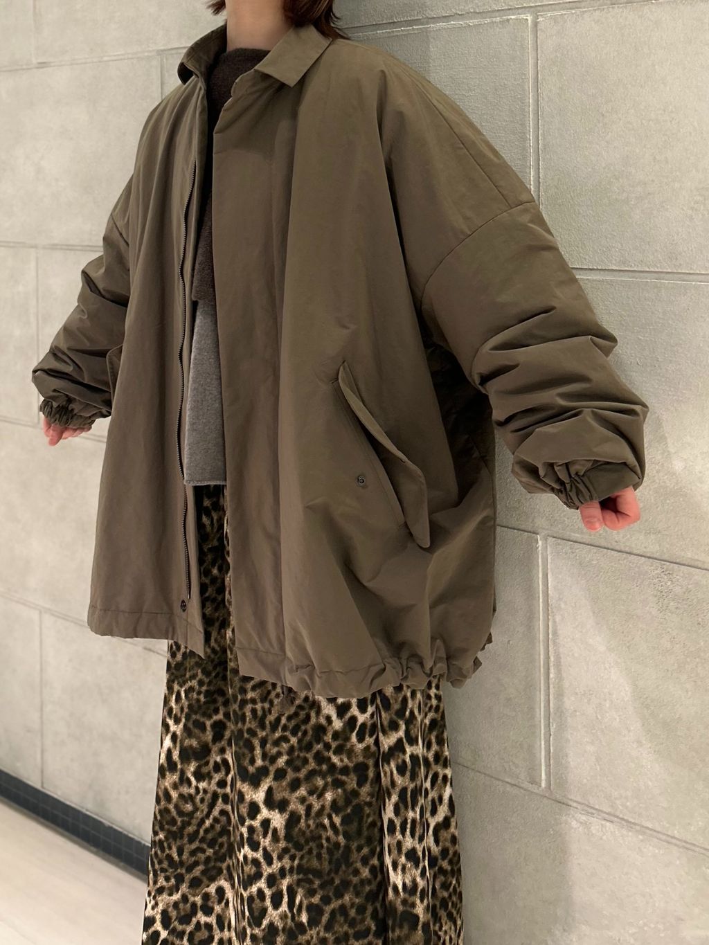 予約》ウェザー スタンドカラーハーフコートのコーディネートスナップ