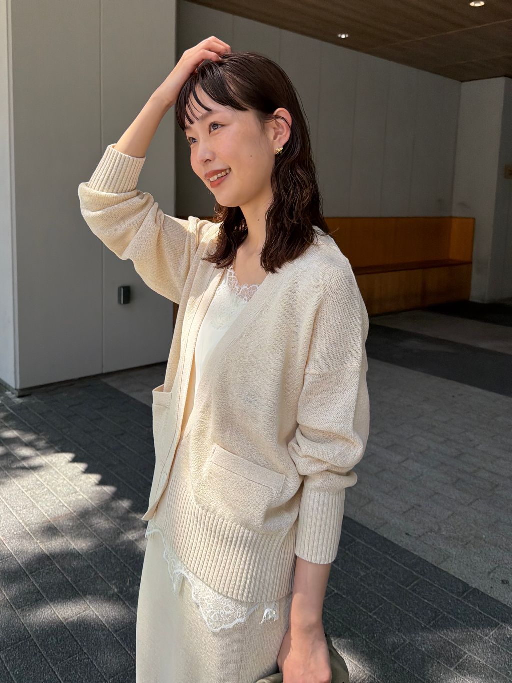 追加》テープヤーンVネックカーディガンのコーディネートスナップ