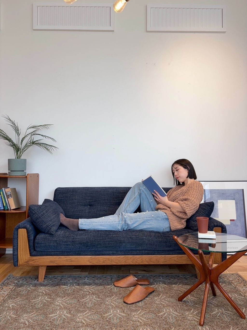 JOURNAL STANDARD FURNITURE