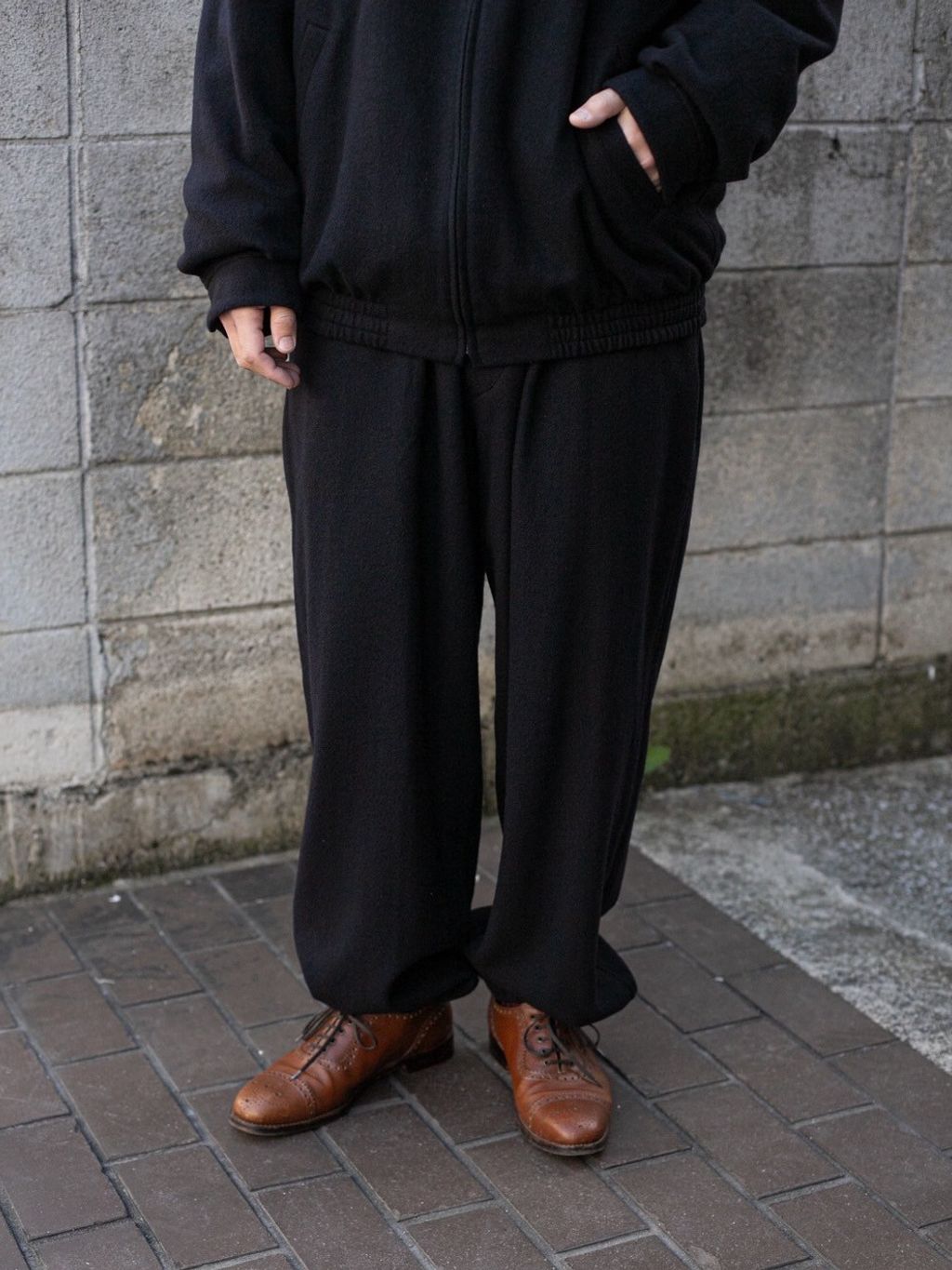 COMOLI / コモリ】 カシミヤ トラックジャケットのコーディネート