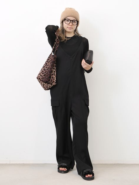 アパルトモン Cargo Cami All in One オールインワン 黒 cc5dfc9e-d277-42cd-bb15-