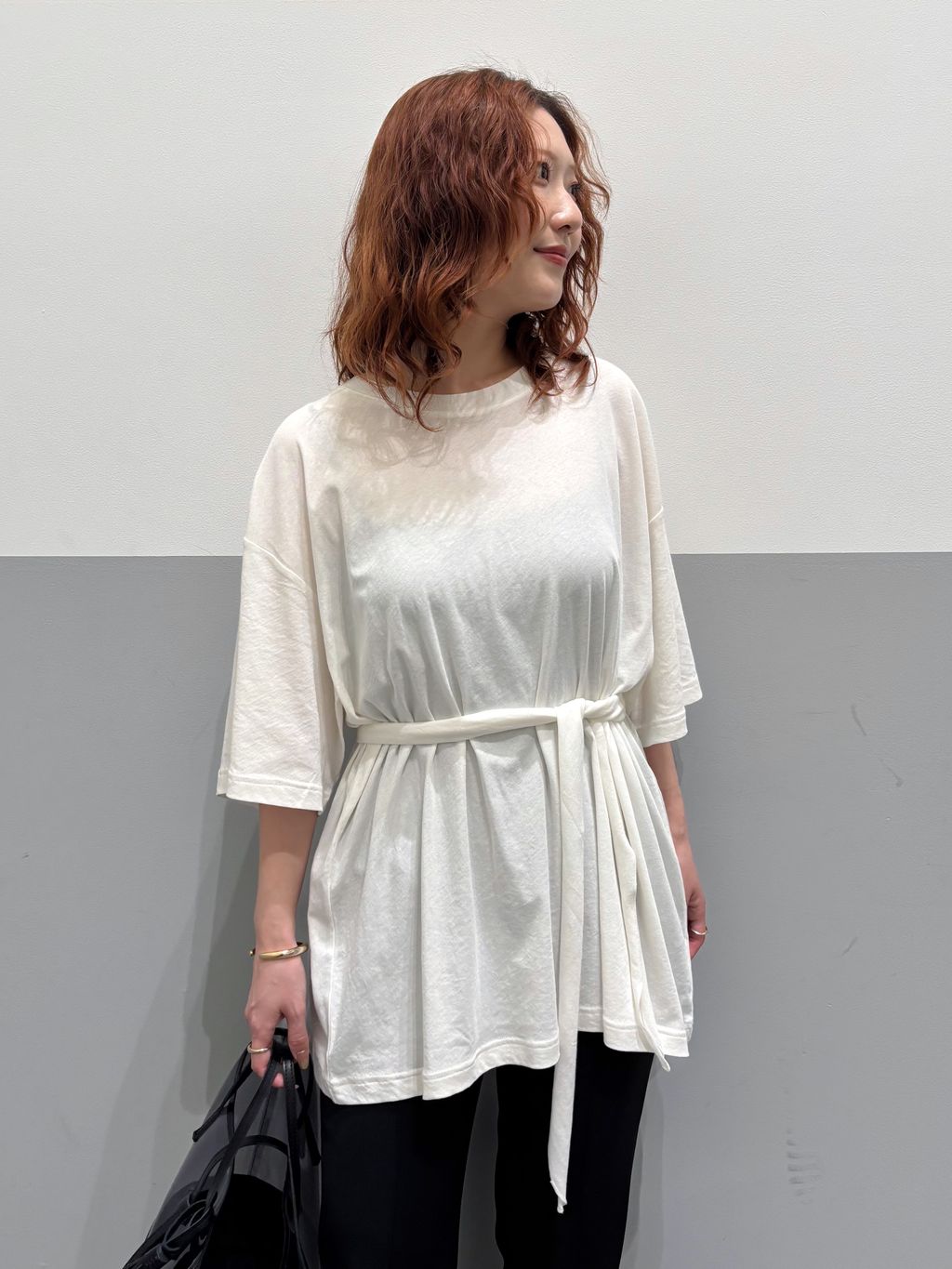 SLOBE IENAホワイト ピンタックセミフレアパンツ WEB限定/4サイズ展開/追加》ピンタックセミフレアパンツの